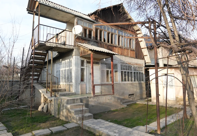2 этажн. 2-комн. дом, 6 соток, Камонгарон
