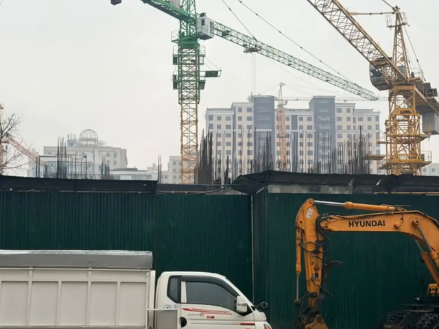 2-комн. квартира, 14 этаж, 84 м², Шохмансур, Душанбе (Шоҳмансур)